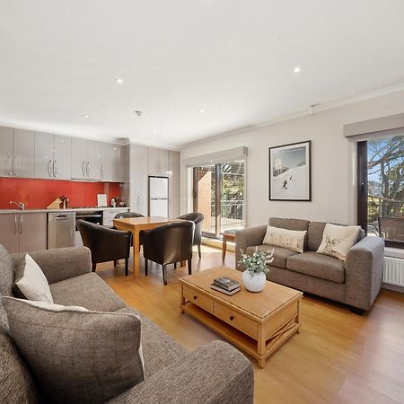 Hotel Pension Grimus Mount Buller Exterior photo