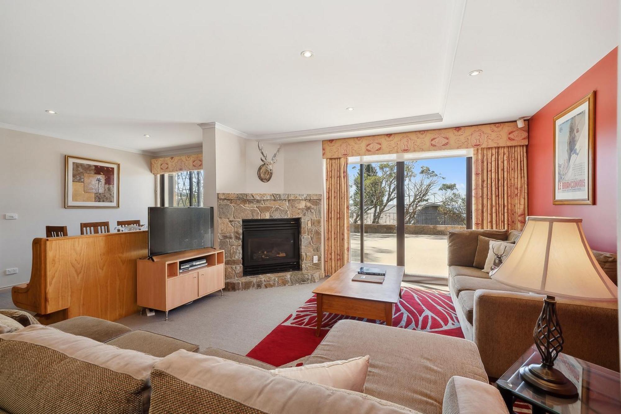 Hotel Pension Grimus Mount Buller Exterior photo